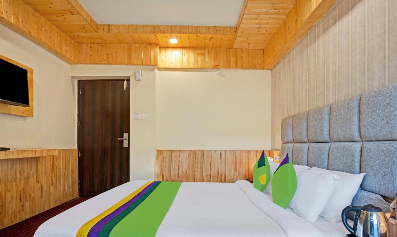 Hotel Treebo Kosmos Anamika, 1 Km From